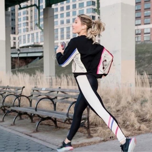 Terez Glow Reflective Swestshirt | Size Small - Picture 4 of 9